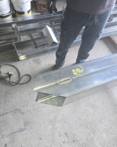 苗栗房屋擴建工程, 苗栗蓋鐵皮屋, 苗栗鐵屋工程, 苗栗頂樓加蓋, 苗栗陽台外推, 苗栗小坪數鐵皮屋搭建, 苗栗鐵皮屋施工, 苗栗鐵皮屋搭建, 苗栗鐵工廠, 苗栗鐵皮屋頂隔熱, 苗栗鐵皮廠房興建